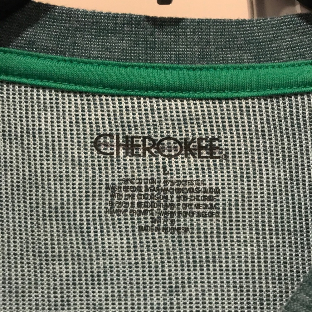 Cherokee top - Picture 2 of 3